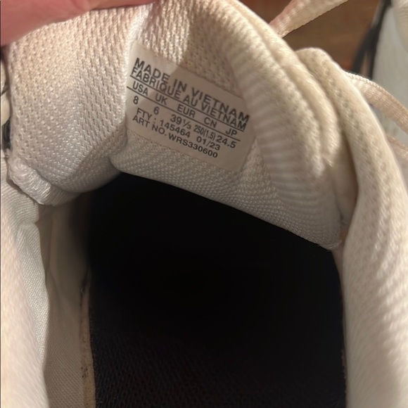 Wilson Pickleball White and Blue Women’s Shoes - Picture 9 of 10